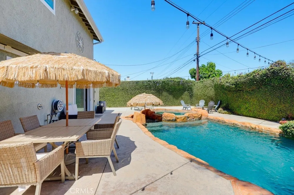 5482 Park Garden Grove, CA 92845