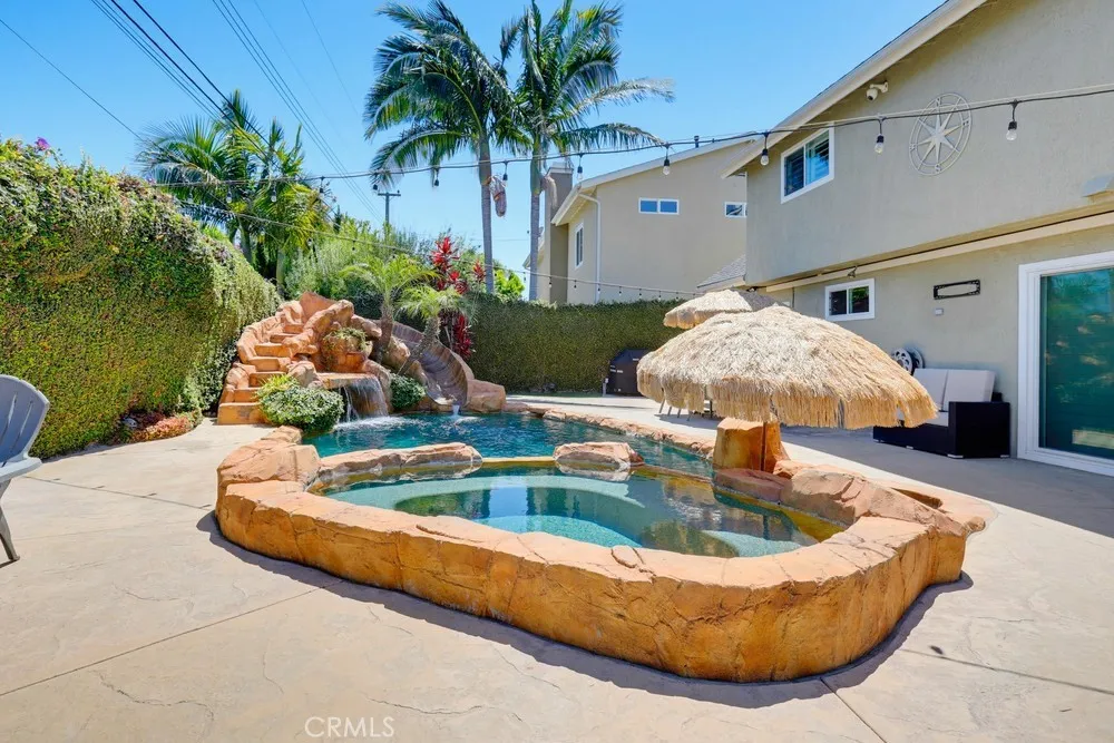 5482 Park Garden Grove, CA 92845