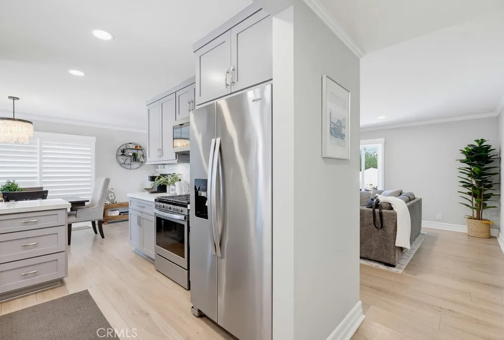 5482 Park Garden Grove, CA 92845