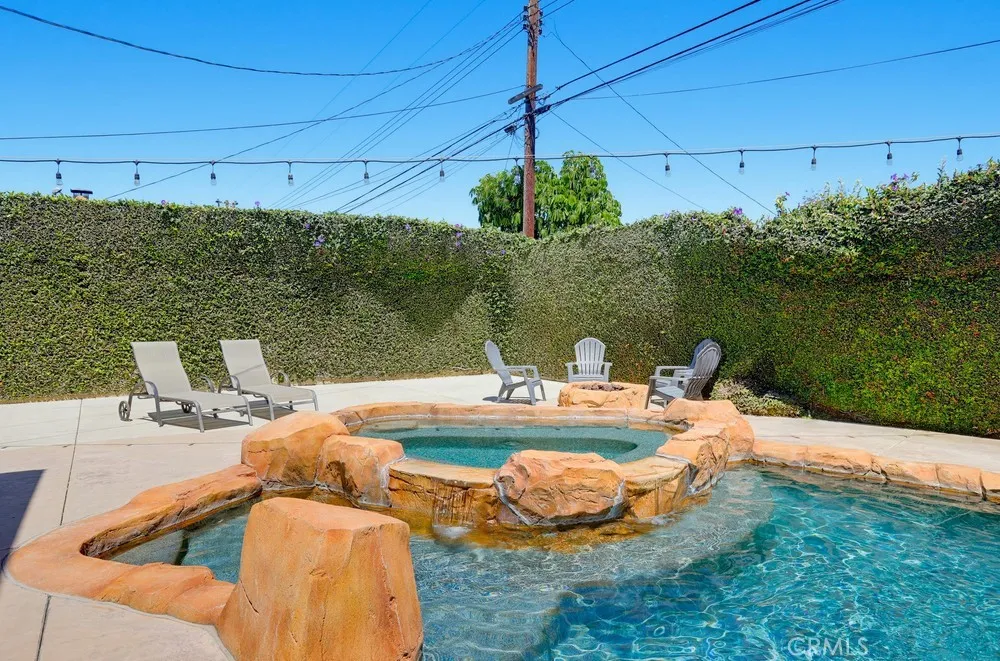 5482 Park Garden Grove, CA 92845