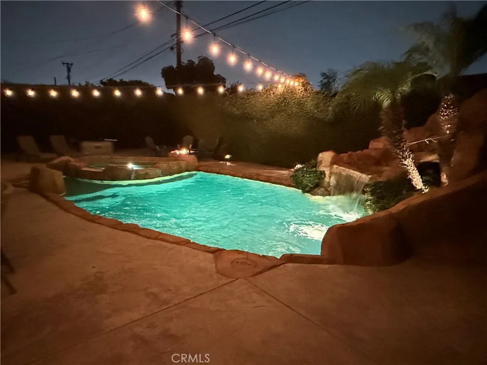 5482 Park Garden Grove, CA 92845