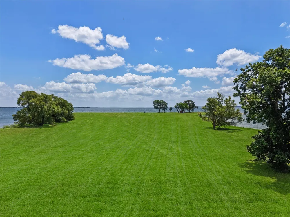 Moonlight Point Corsicana, TX 75109