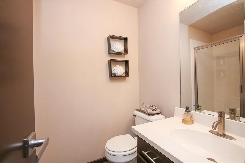 8051 Bay Branch Drive #323 The Woodlands, TX 77382