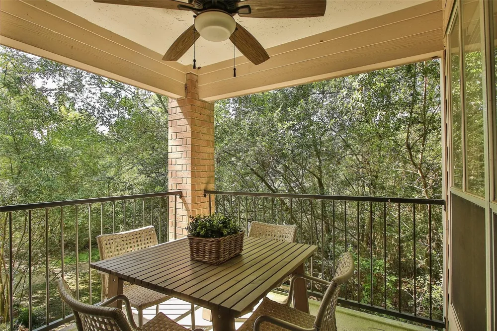 8051 Bay Branch Drive #323 The Woodlands, TX 77382