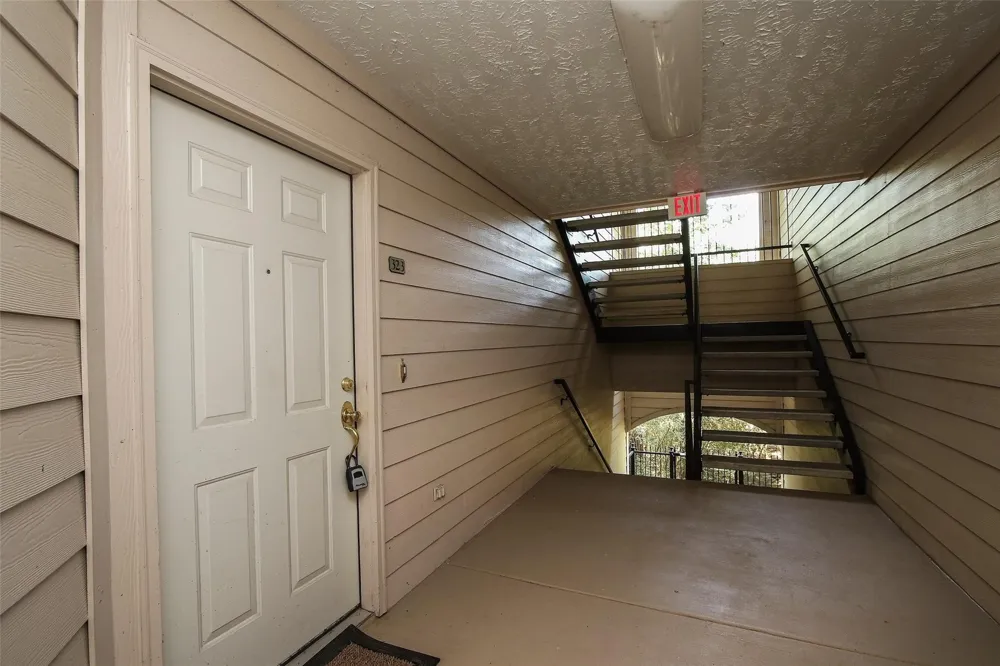 8051 Bay Branch Drive #323 The Woodlands, TX 77382