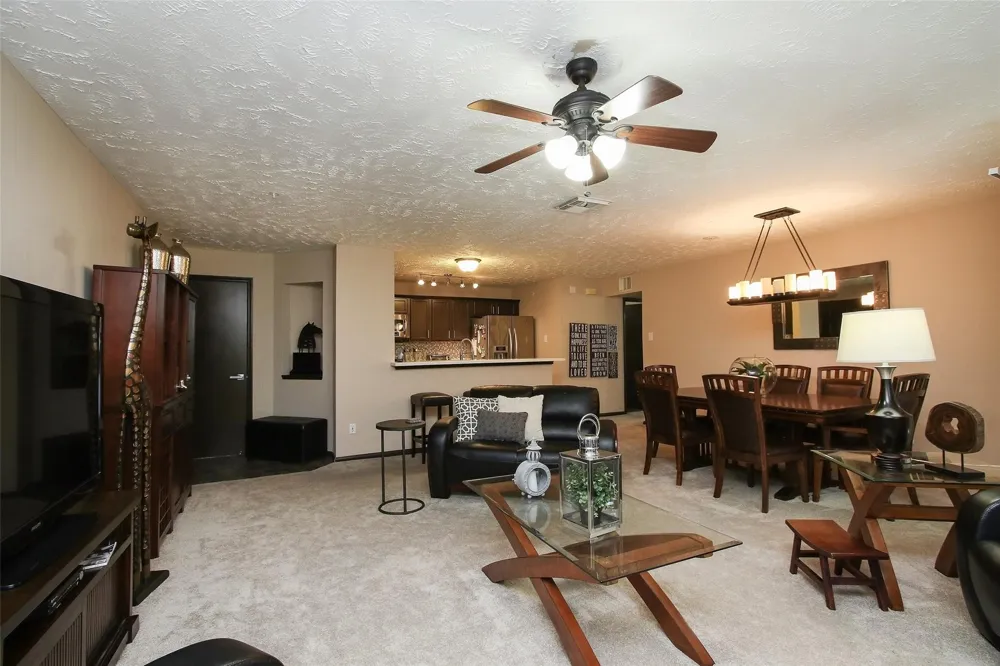 8051 Bay Branch Drive #323 The Woodlands, TX 77382