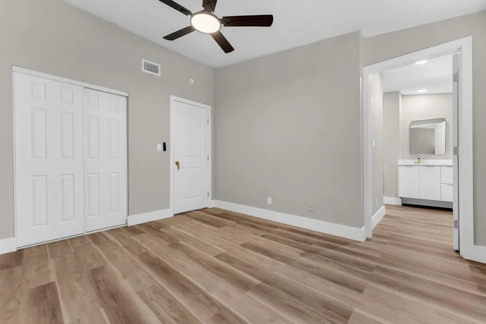 4281 NW 76th Avenue Davie, FL 33328