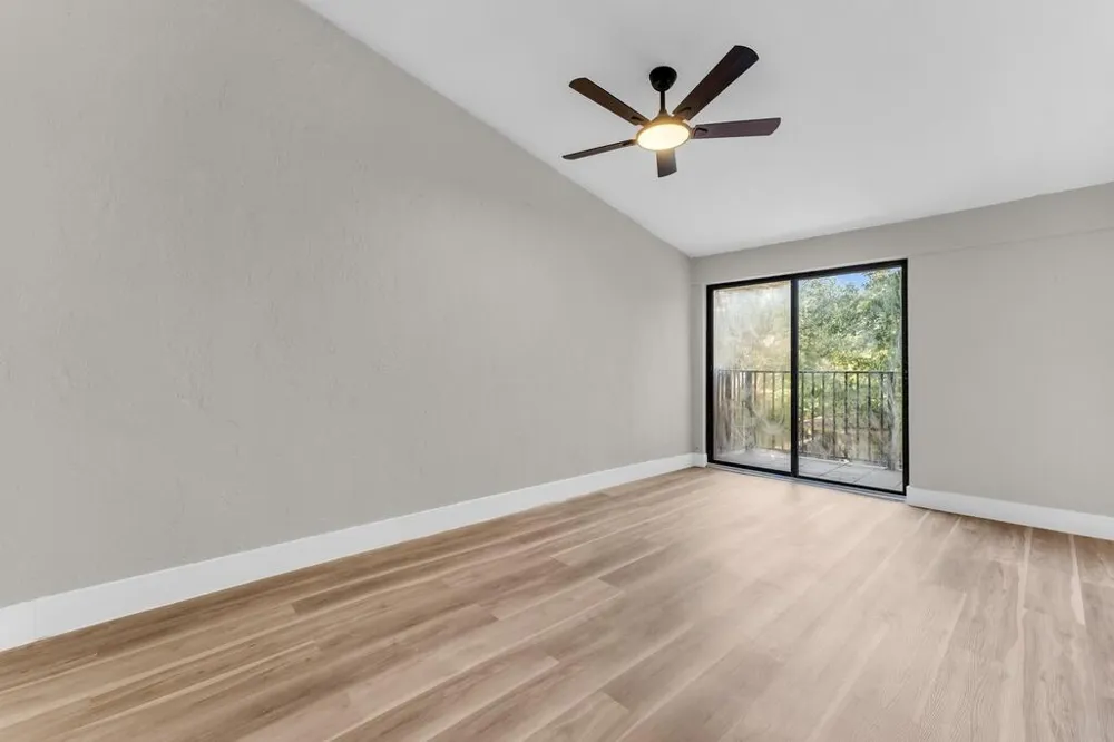 4281 NW 76th Avenue Davie, FL 33328