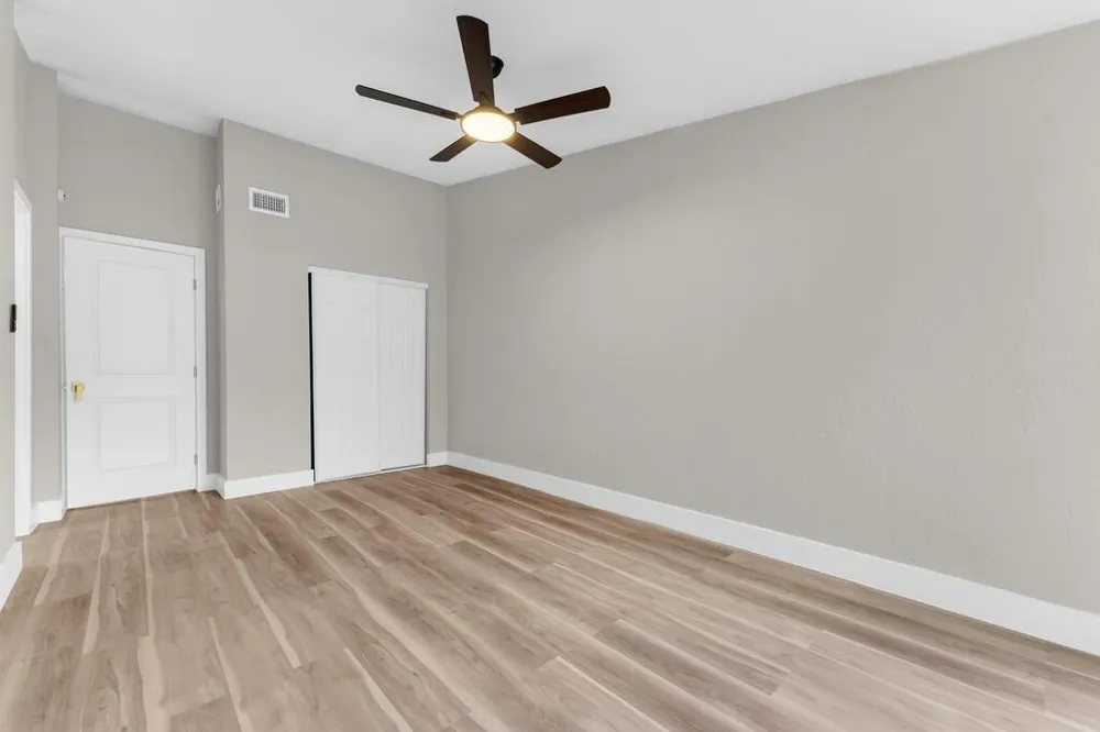 4281 NW 76th Avenue Davie, FL 33328