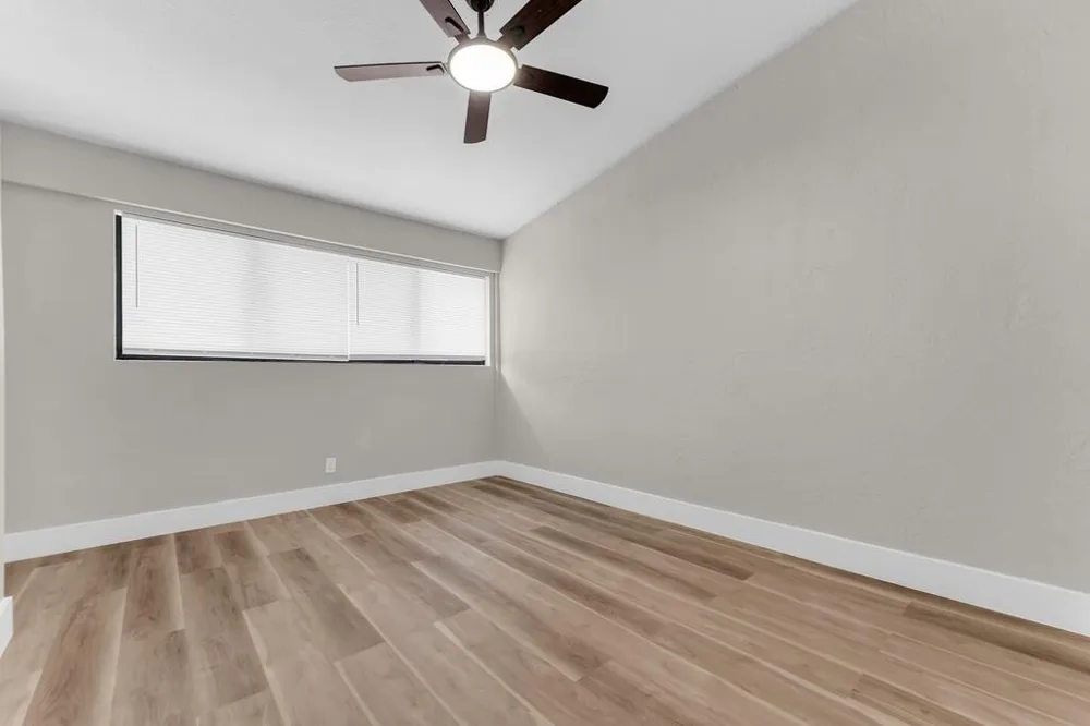 4281 NW 76th Avenue Davie, FL 33328