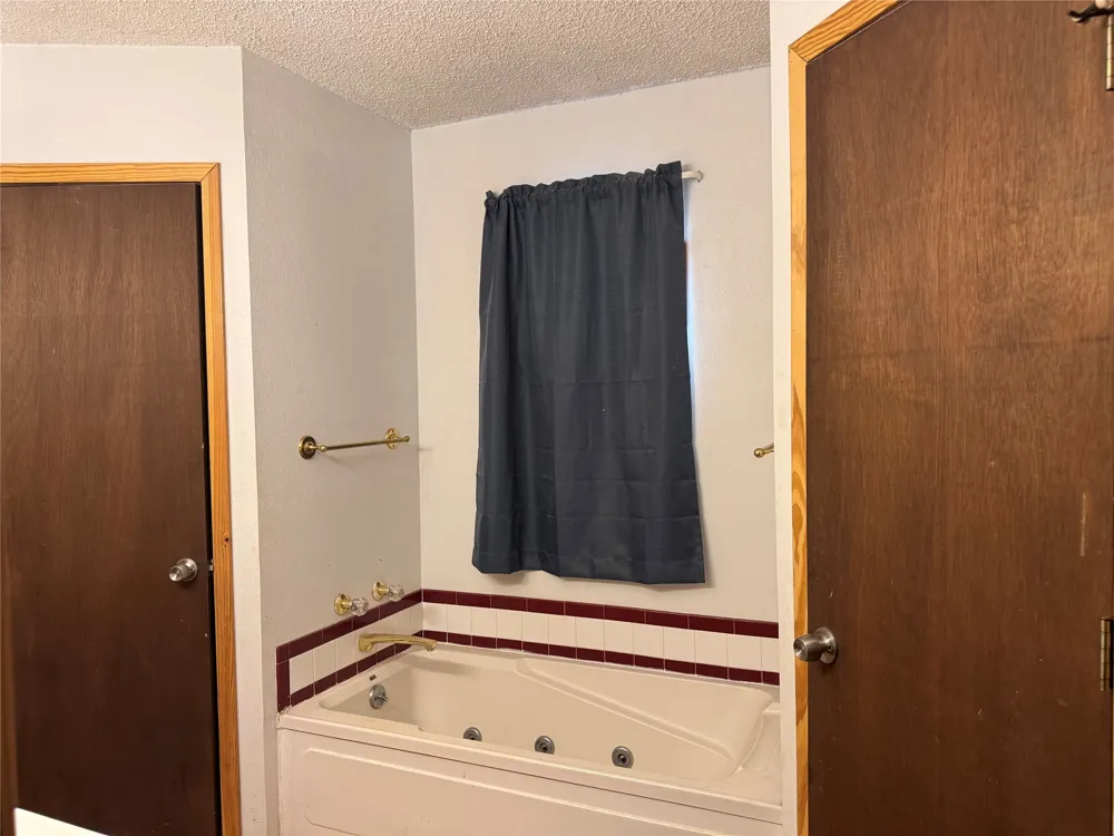 701 NE 3rd Street Knox City, TX 79529