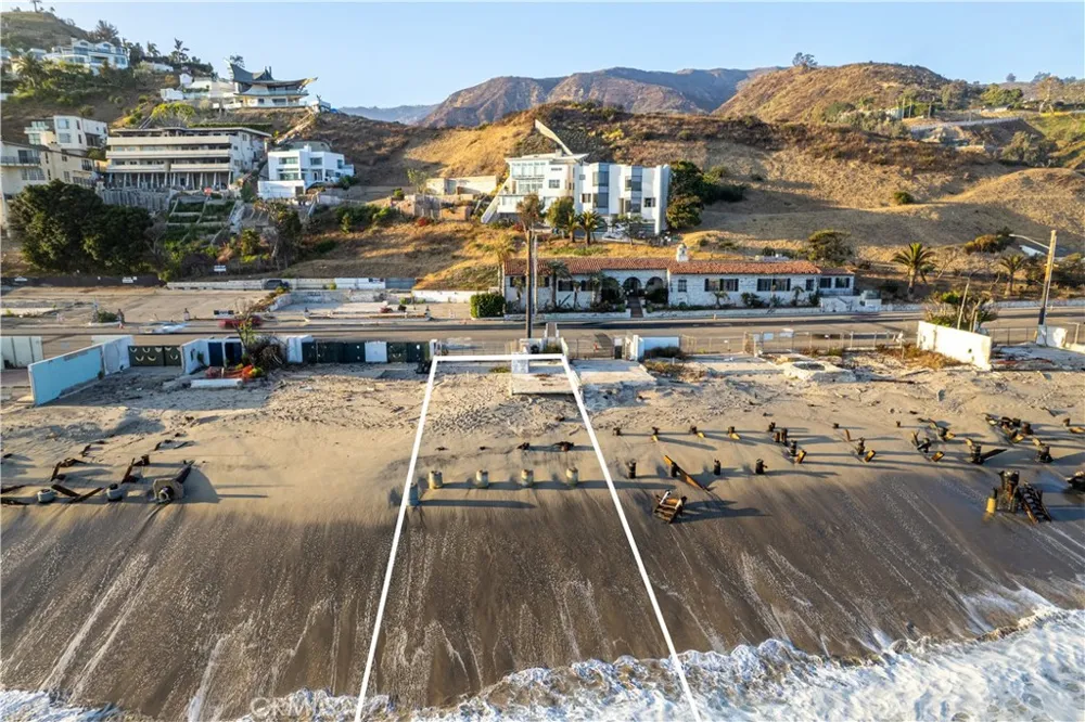 21332 Pacific Coast Highway Malibu, CA 90265