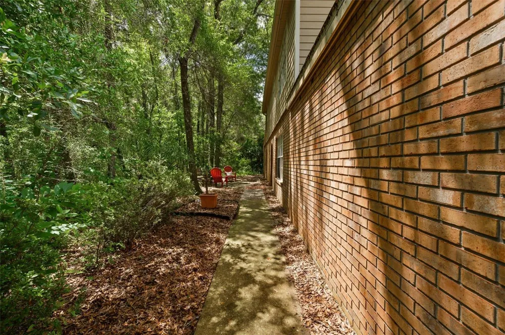5261 SW 97TH DRIVE Gainesville, FL 32608