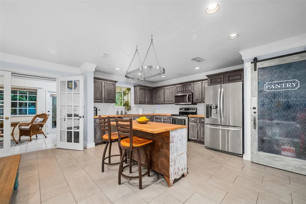 5261 SW 97TH DRIVE Gainesville, FL 32608