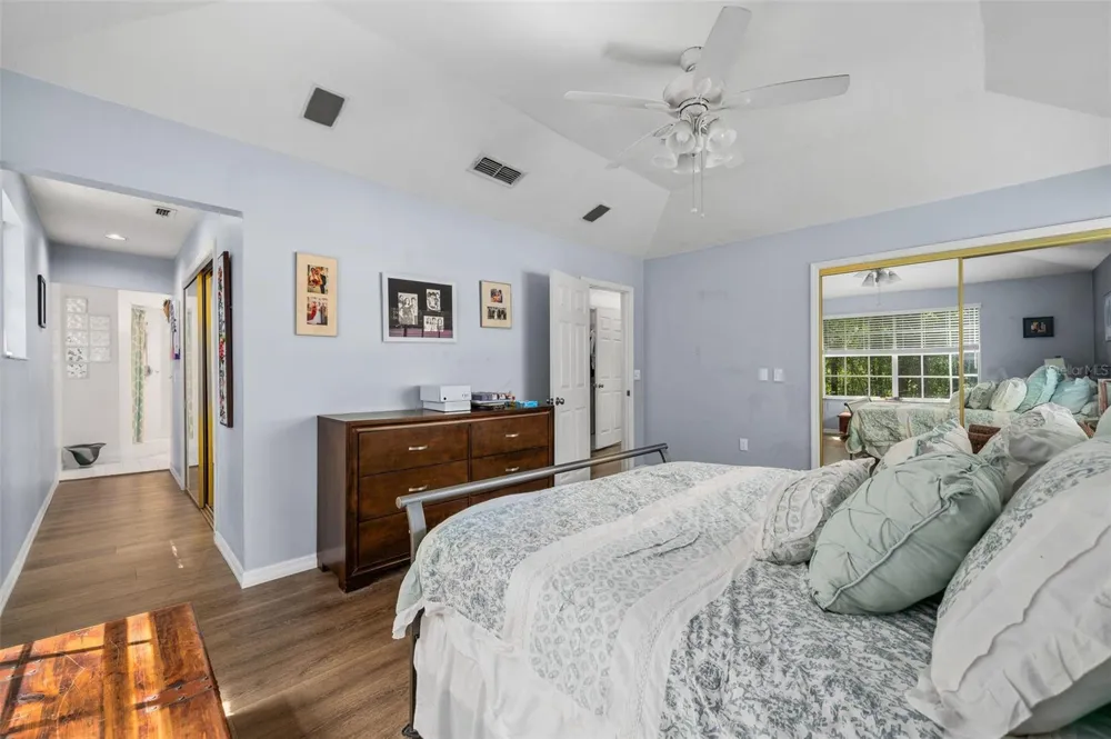 5261 SW 97TH DRIVE Gainesville, FL 32608