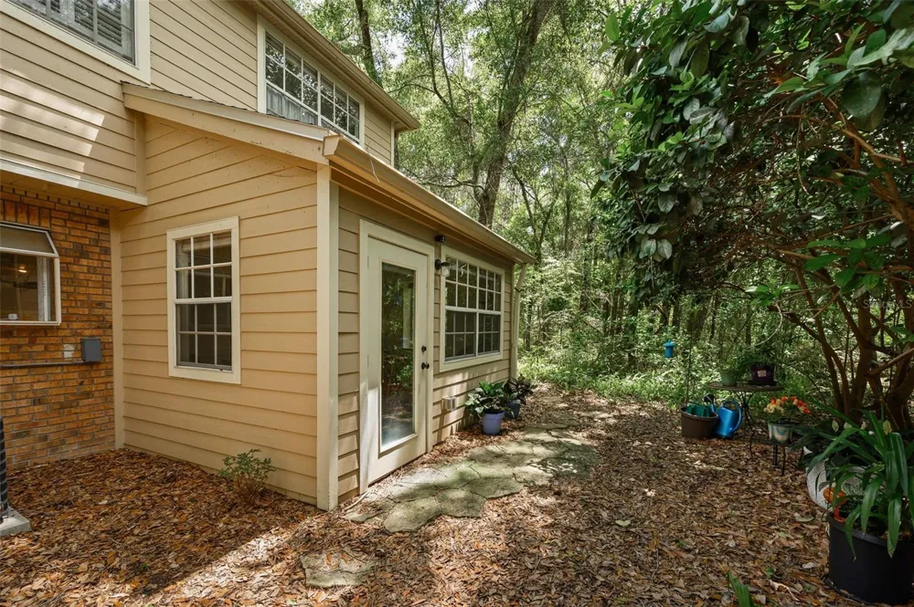 5261 SW 97TH DRIVE Gainesville, FL 32608