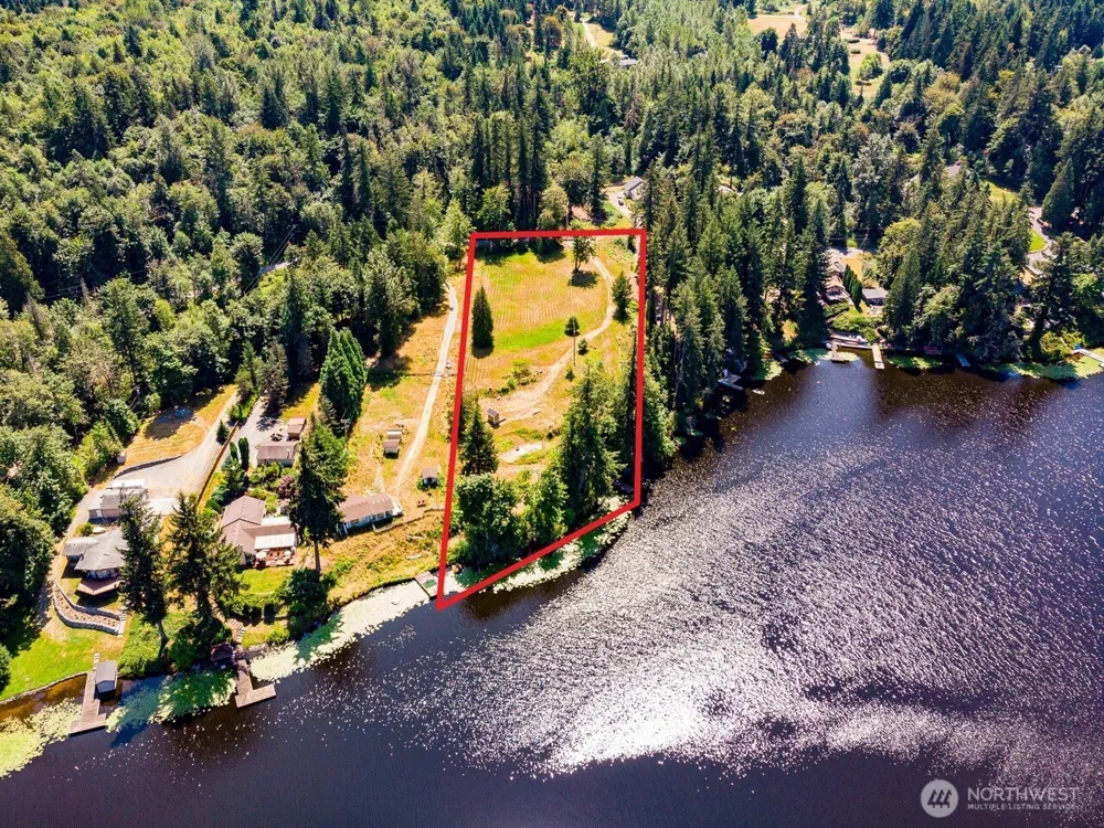 34304 Thomas Road E Eatonville, WA 98328