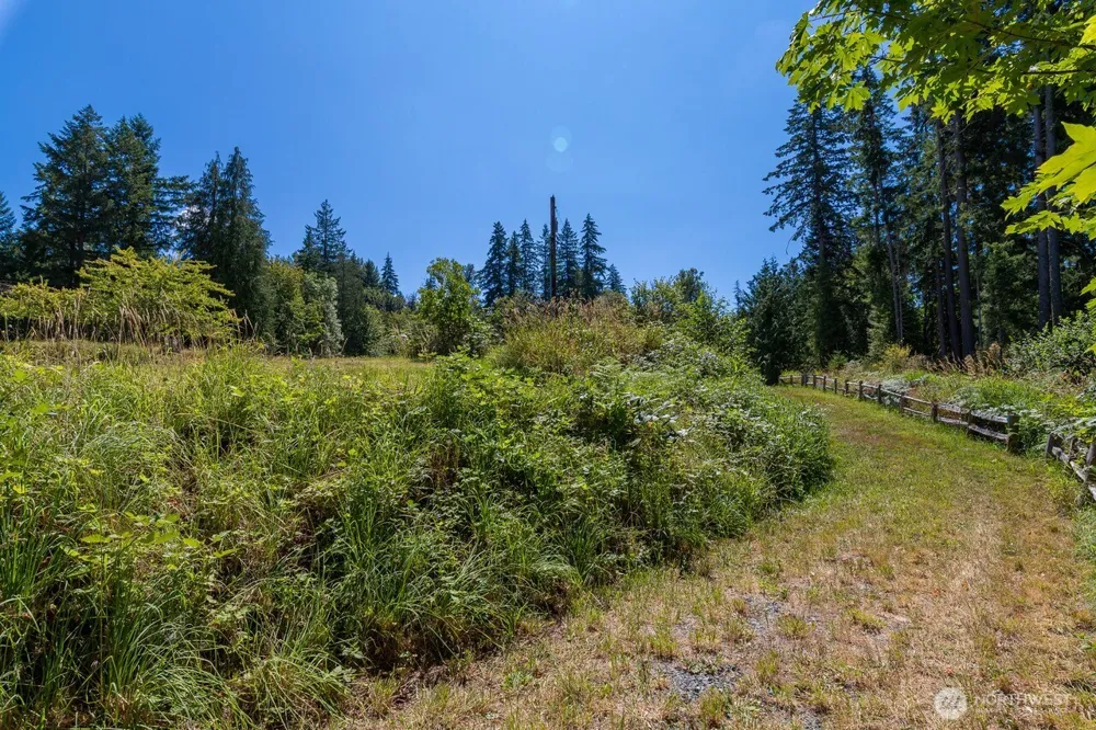 34304 Thomas Road E Eatonville, WA 98328