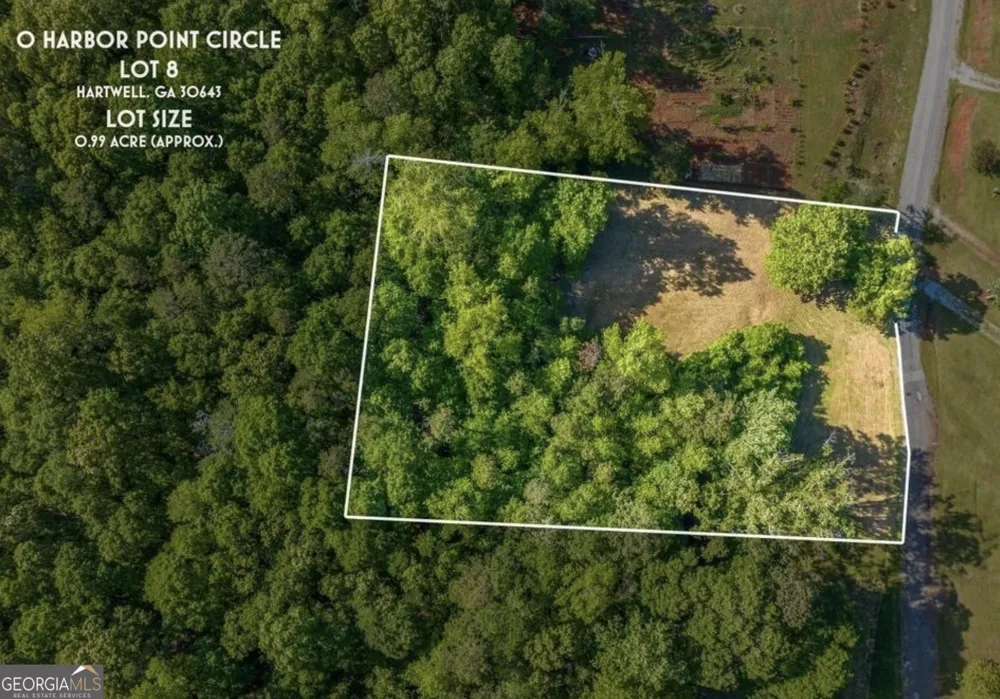 424 Harbor Point CIR Hartwell, GA 30643