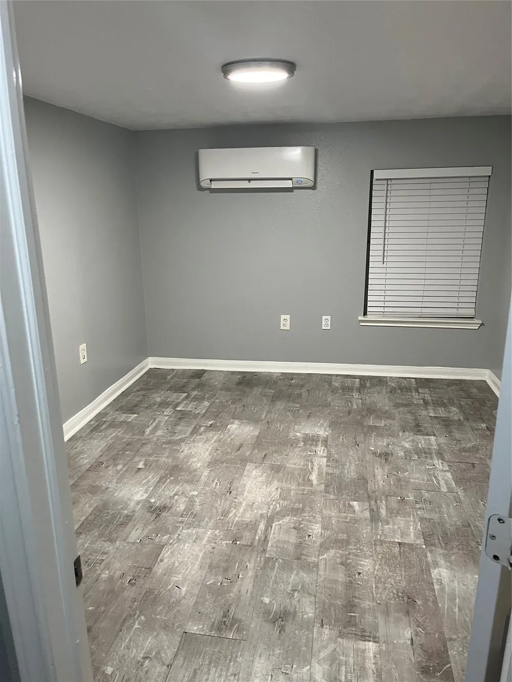 2721 Virginia Street Baytown, TX 77520
