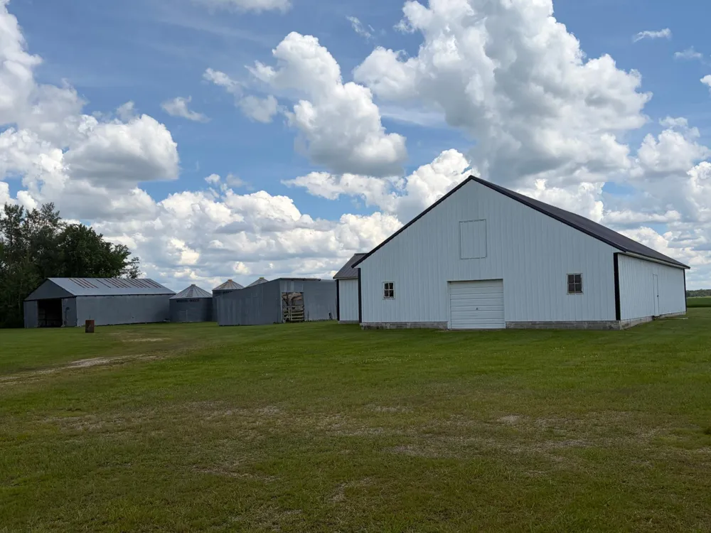 22532 330th Avenue Badger, MN 56714