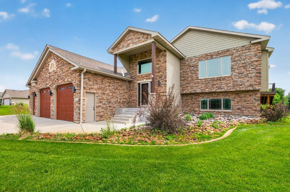 14731 Naples Street NE Ham Lake, MN 55304