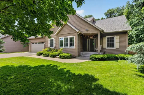 24773 Cove Trail