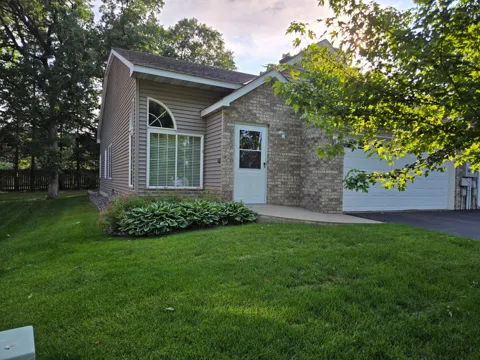 19136 Concord Court NW