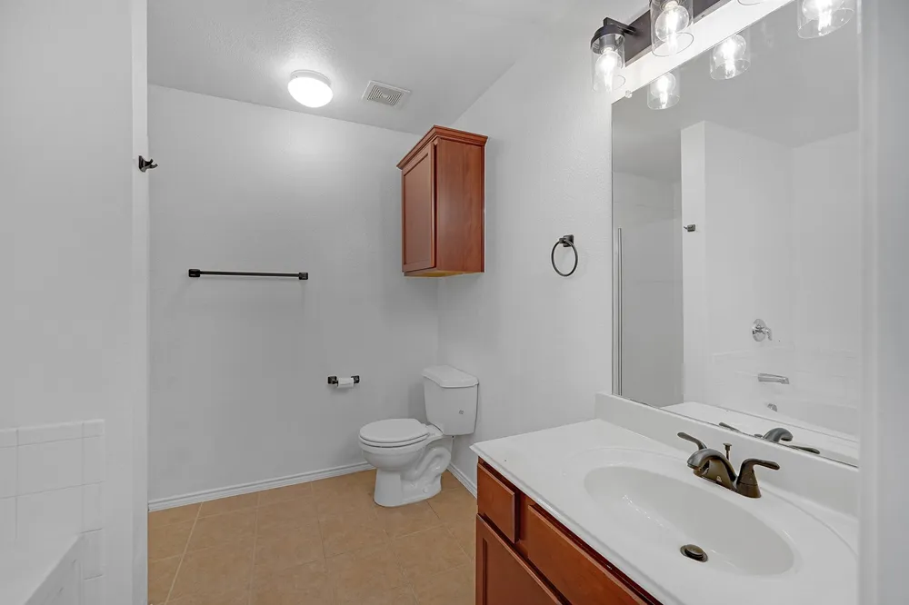 1219 Eagles Nest Trail Krum, TX 76249