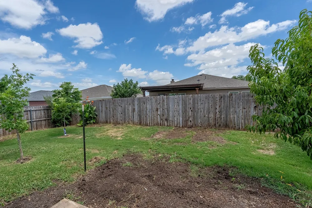 1219 Eagles Nest Trail Krum, TX 76249