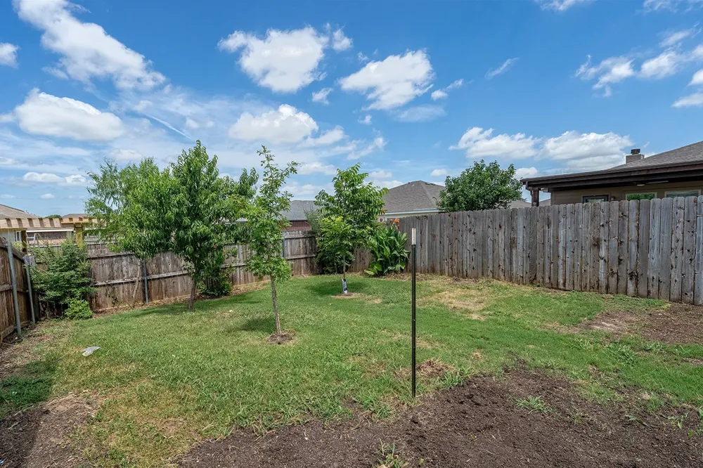 1219 Eagles Nest Trail Krum, TX 76249