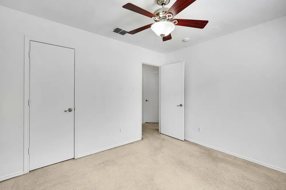 1219 Eagles Nest Trail Krum, TX 76249