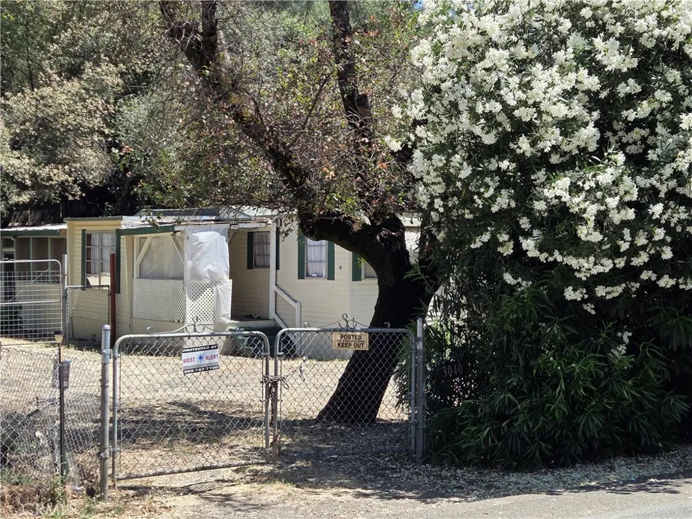 3040 Lakeview Drive Nice, CA 95464