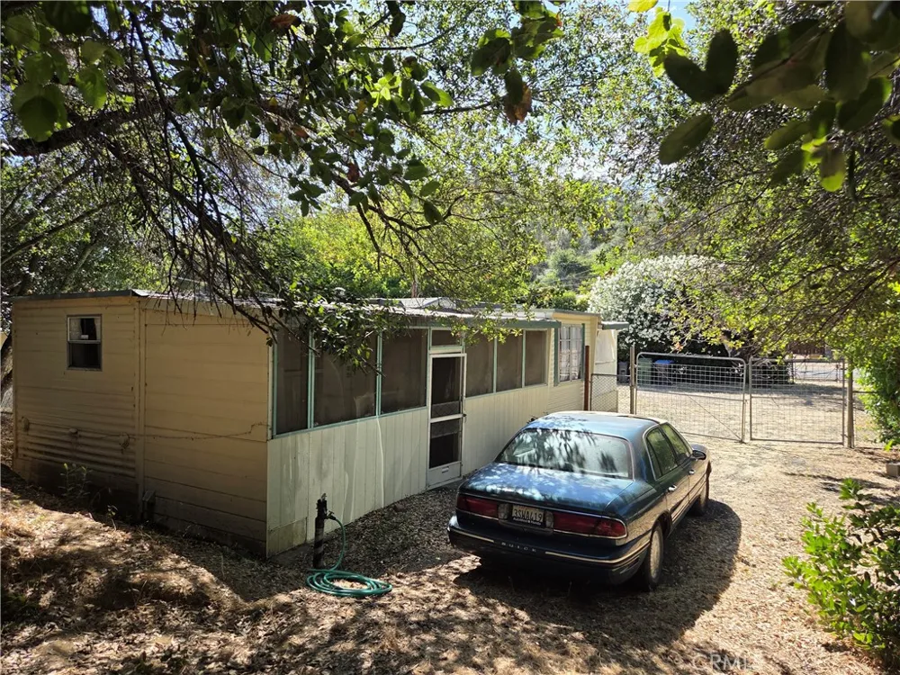 3040 Lakeview Drive Nice, CA 95464