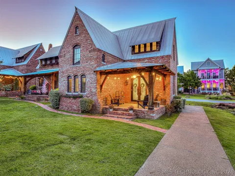 43 Redbud Street #D