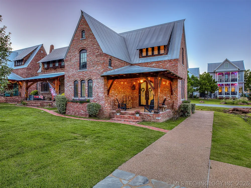 43 Redbud Street #D Carlton Landing, OK 74432
