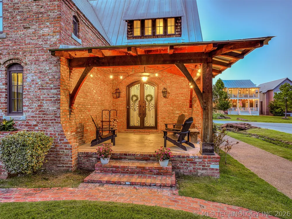 43 Redbud Street #D Carlton Landing, OK 74432