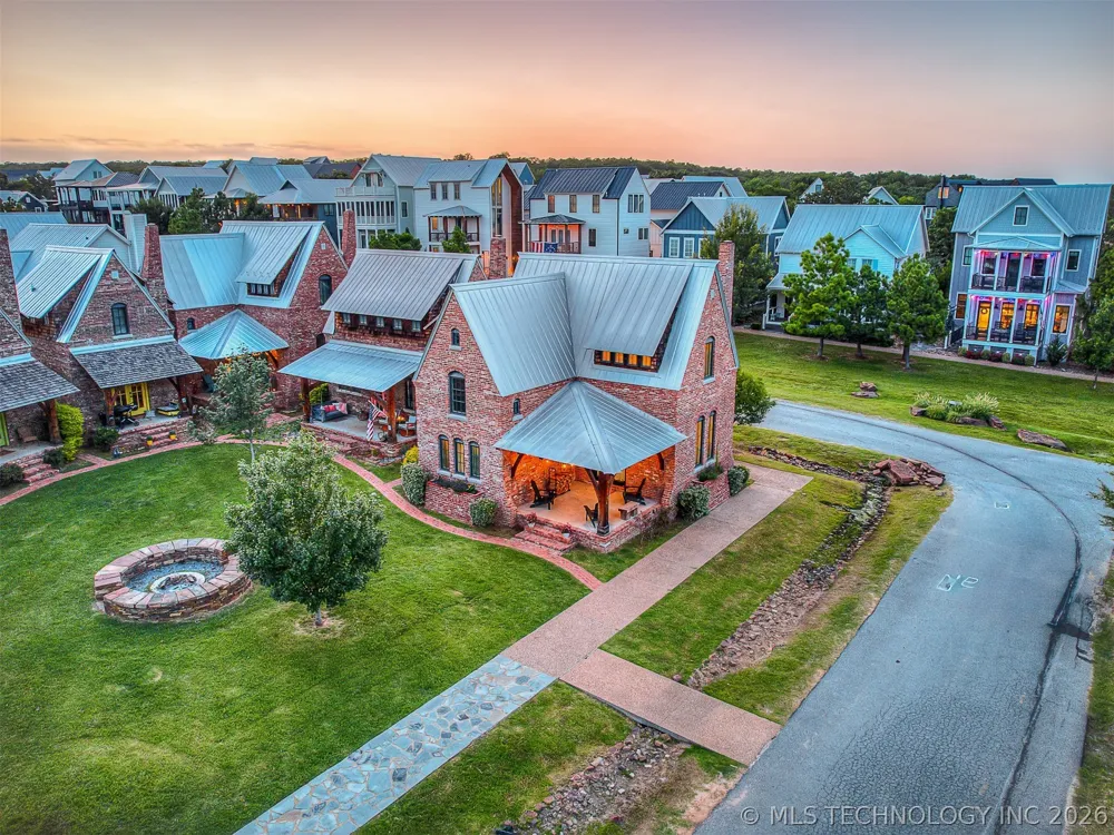 43 Redbud Street #D Carlton Landing, OK 74432