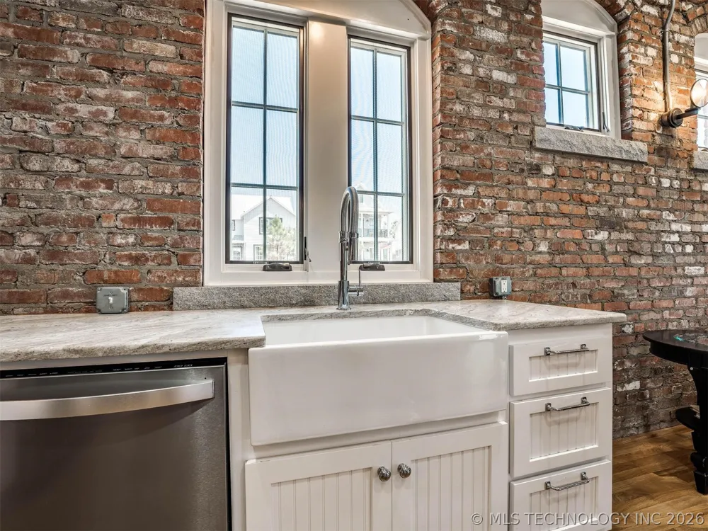 43 Redbud Street #D Carlton Landing, OK 74432