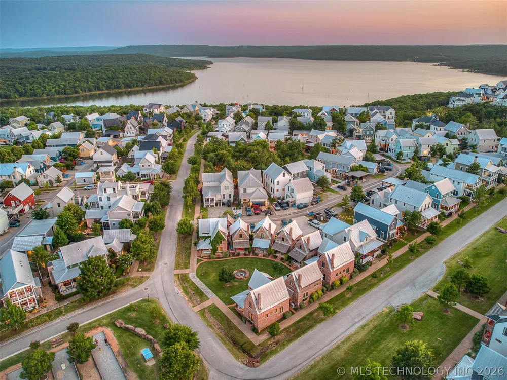 43 Redbud Street #D Carlton Landing, OK 74432