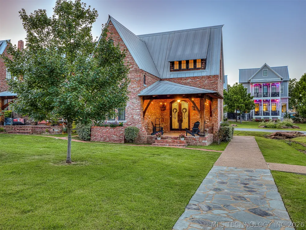 43 Redbud Street #D Carlton Landing, OK 74432