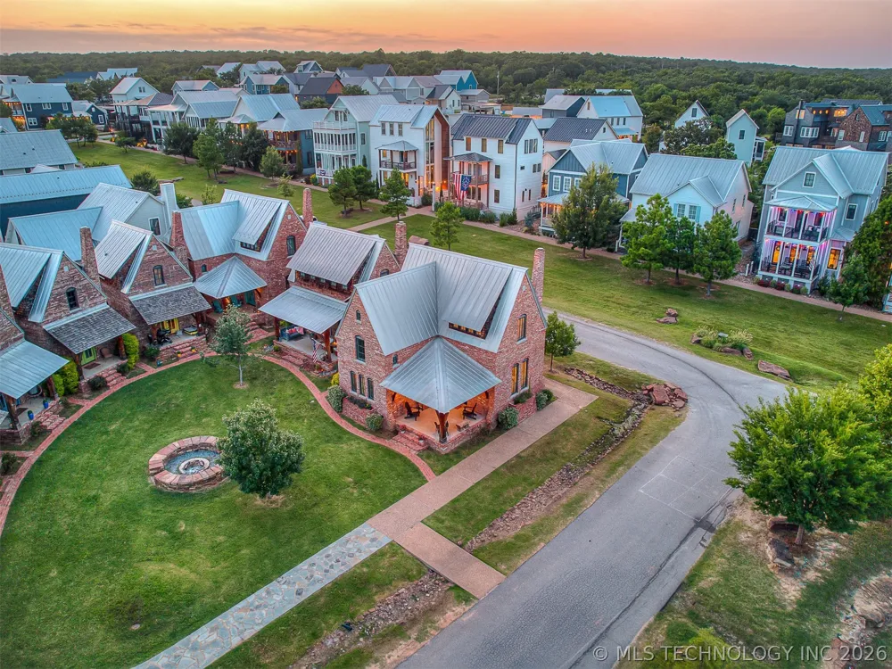 43 Redbud Street #D Carlton Landing, OK 74432