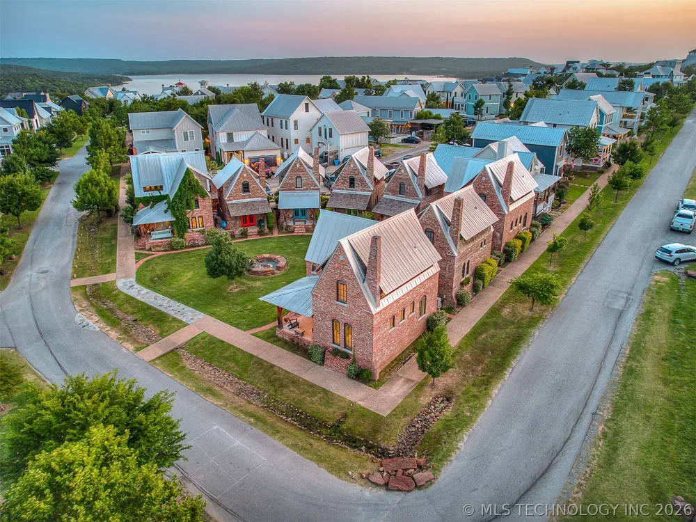 43 Redbud Street #D Carlton Landing, OK 74432