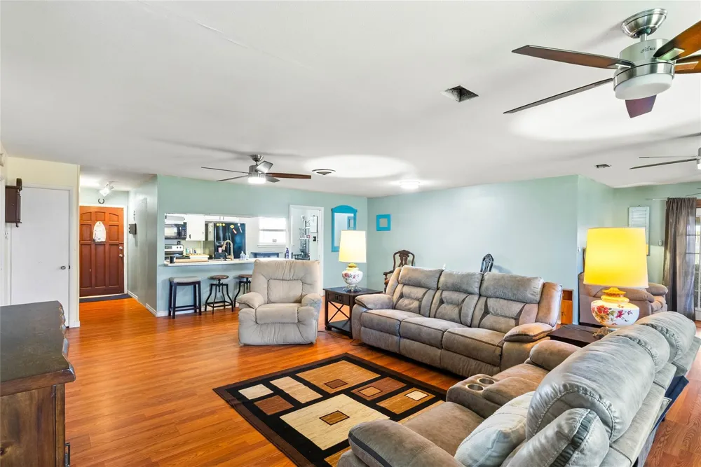 168 Sunset Ingleside, TX 78362