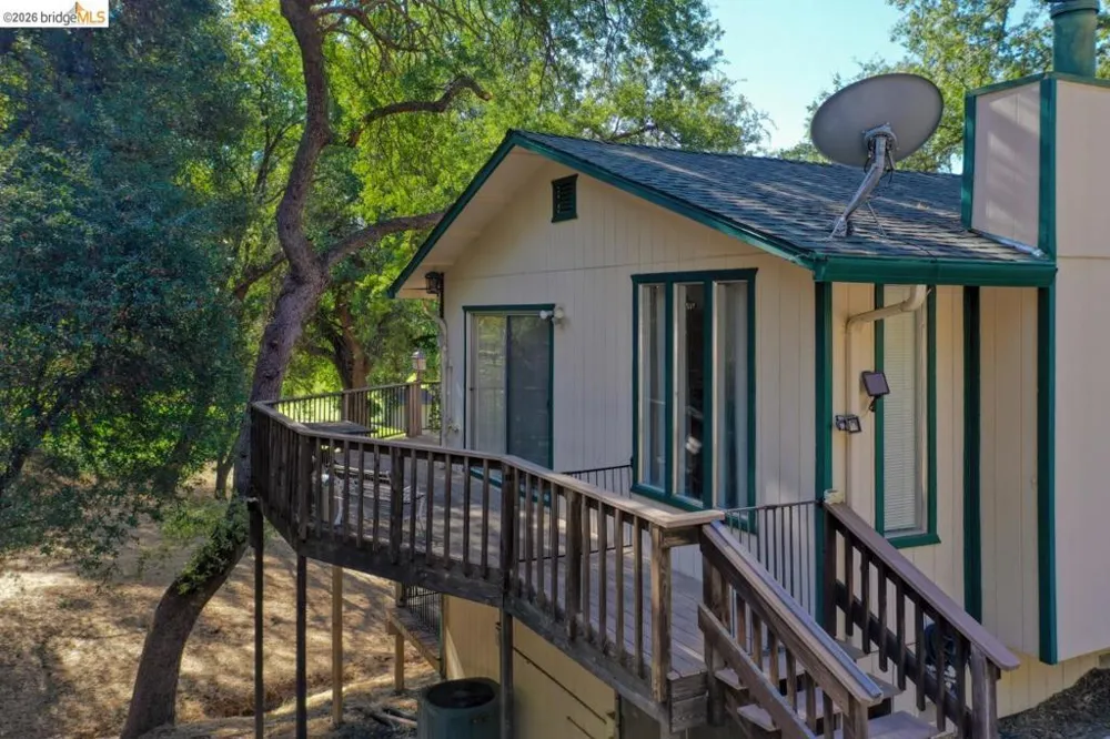 19215 Ferretti Rd. Groveland, CA 95321