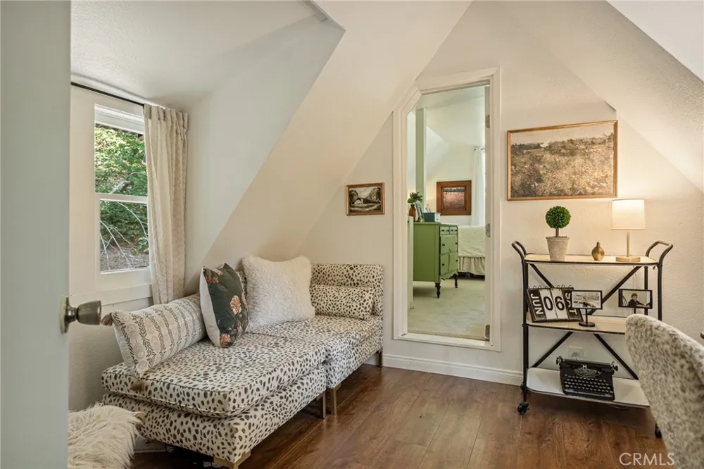 660 Spring Drive Crestline, CA 92325