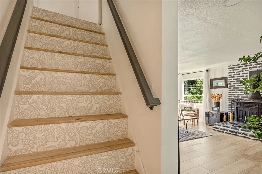 660 Spring Drive Crestline, CA 92325