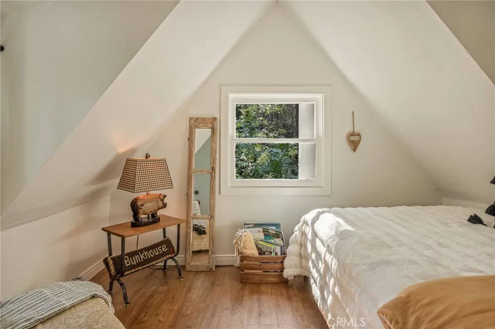 660 Spring Drive Crestline, CA 92325