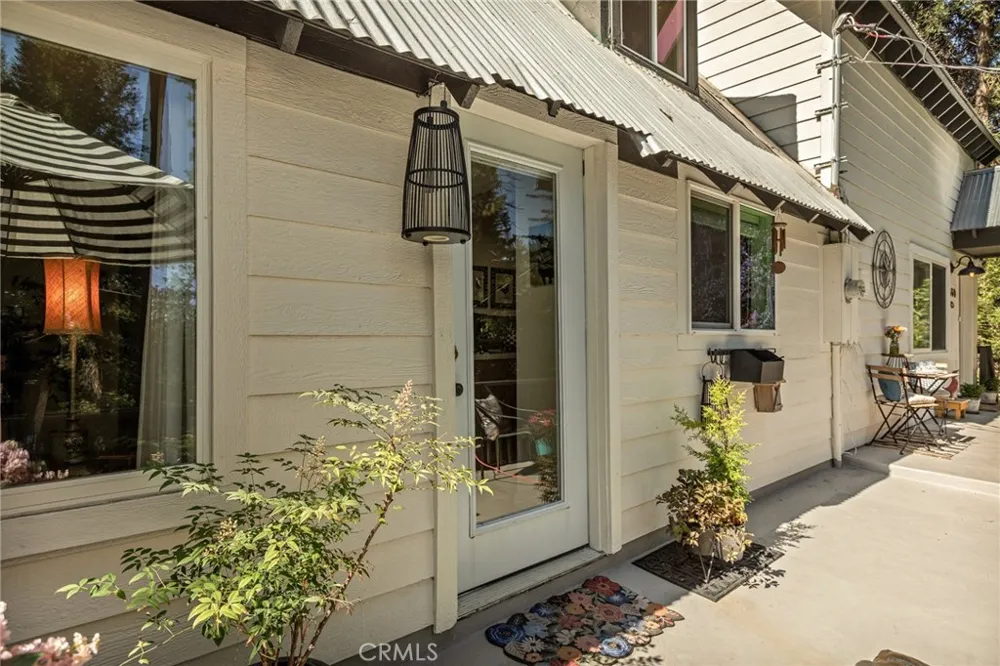 660 Spring Drive Crestline, CA 92325