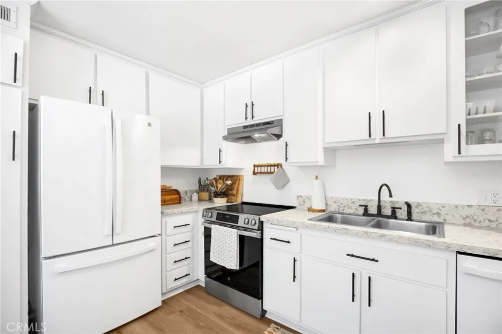 2148 Eveningside West Covina, CA 91792
